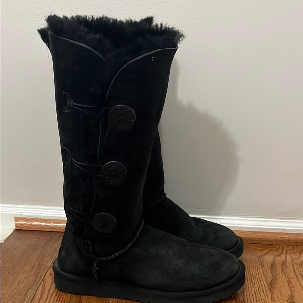 Authentic Black Ugg Australia Boots - image 5